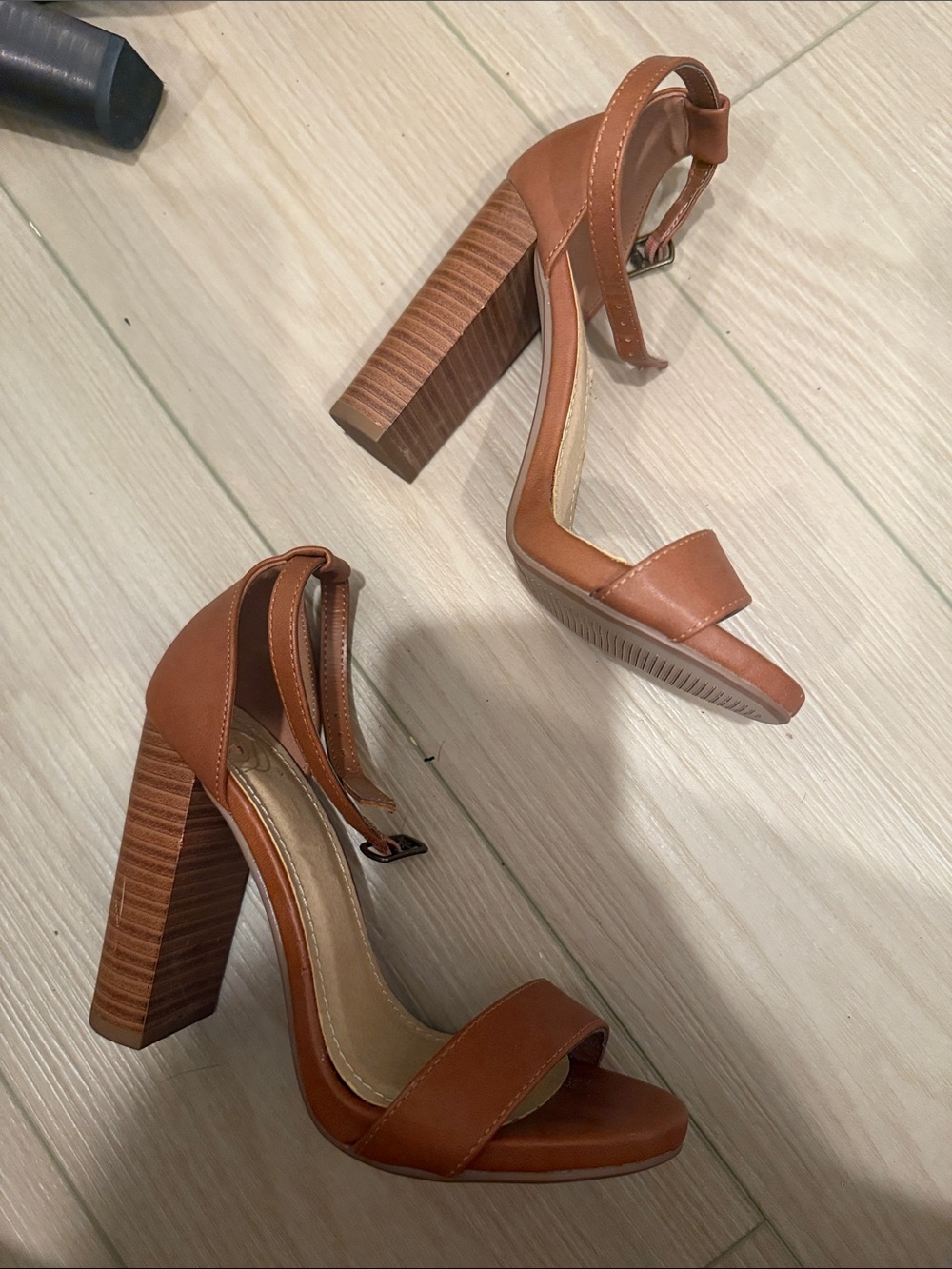 Women's Tan Block Heel Sandals with Ankle Strap